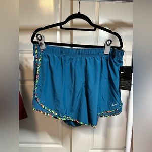 NWT Nike Dri-Fit Shorts Plus Size Blue/ Multicolor